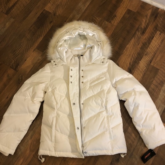 NWT Ladies DKNY puffer coat - Picture 2 of 8